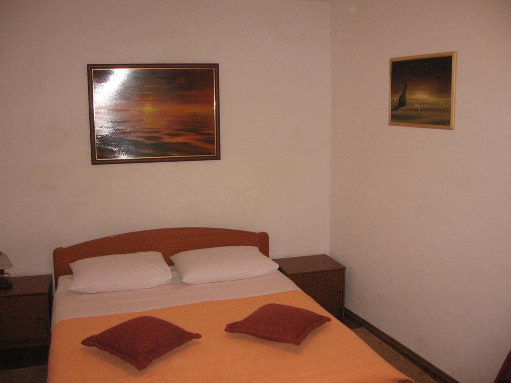 Apartments Darinka Skradin Habitación foto