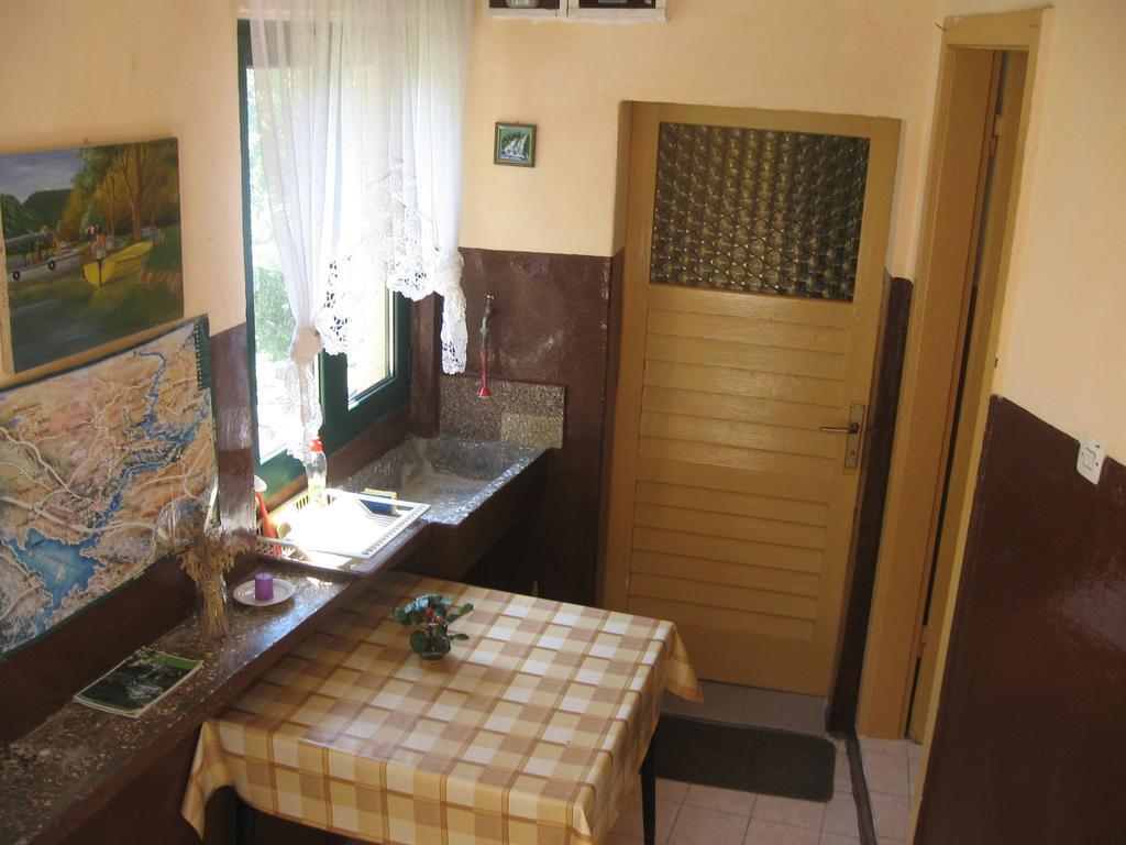 Apartments Darinka Skradin Habitación foto