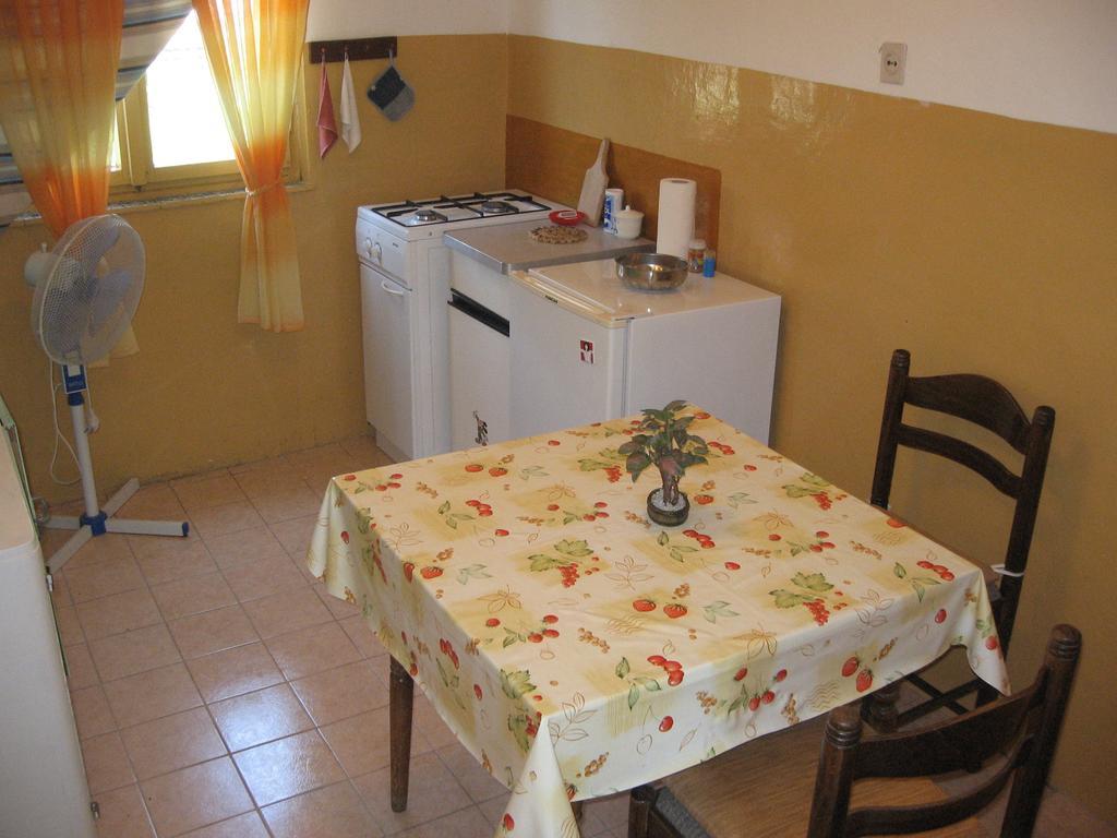 Apartments Darinka Skradin Habitación foto
