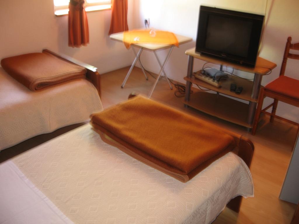 Apartments Darinka Skradin Habitación foto
