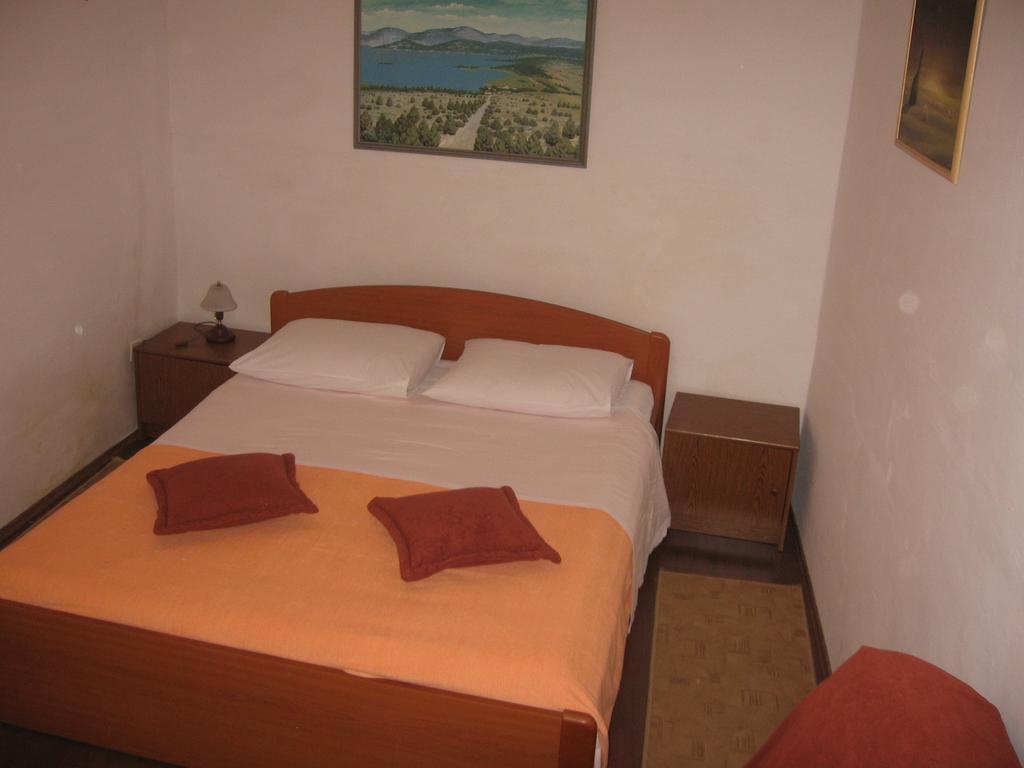 Apartments Darinka Skradin Habitación foto