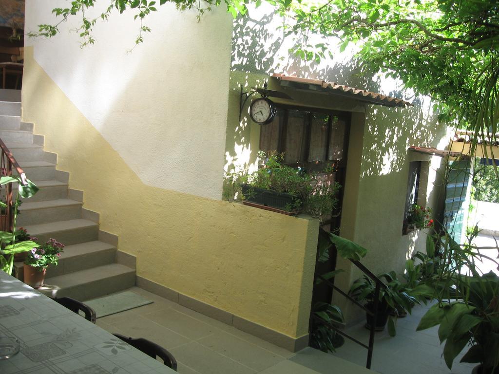 Apartments Darinka Skradin Habitación foto